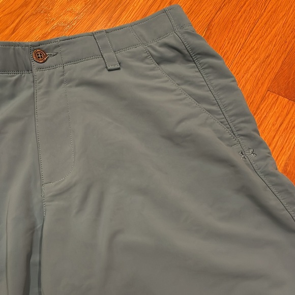 Under Armour Golf Shorts - Picture 5 of 7